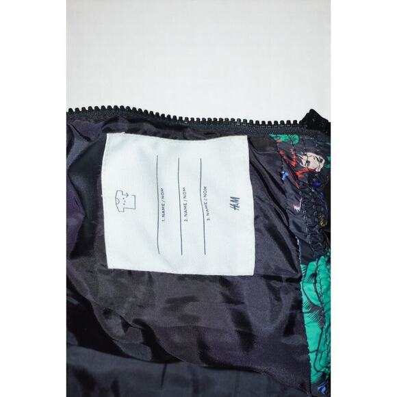Marvel x H&M Kids Puffer Vest – Size 8-10 – Superhero Print – Black Multicolor - Picture 9 of 11